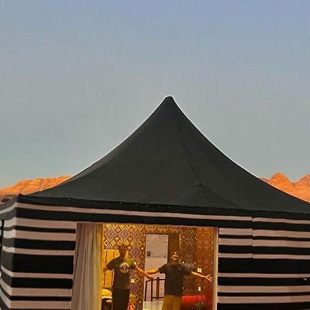 Rum Solaris Bubbles Camp Hotel Wadi Rum Exterior foto