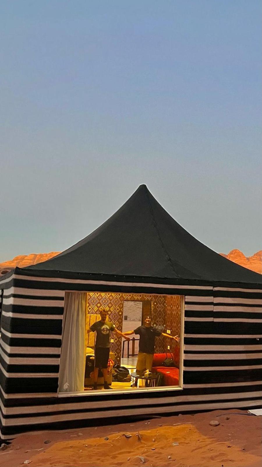 Rum Solaris Bubbles Camp Hotel Wadi Rum Exterior foto