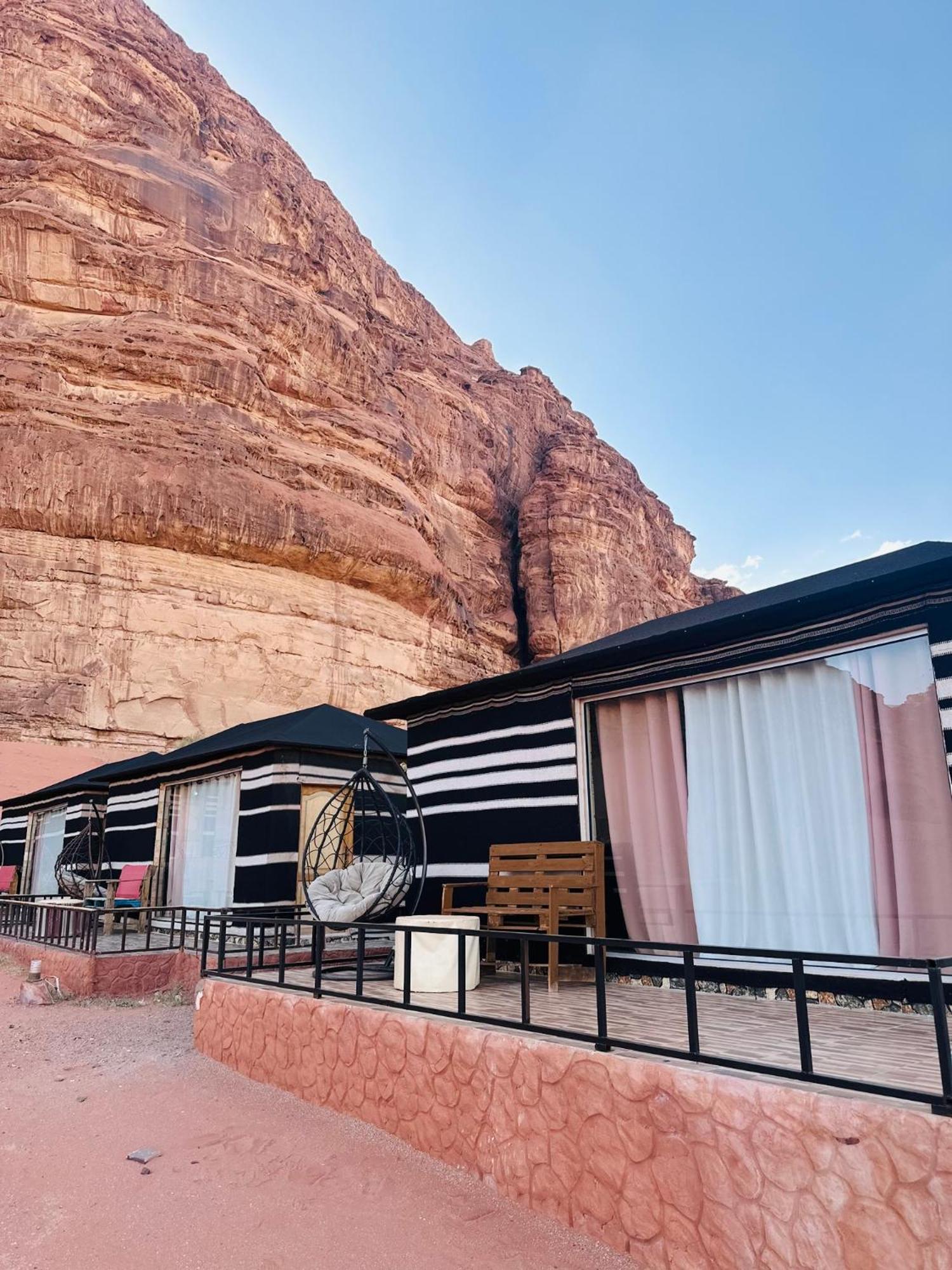 Rum Solaris Bubbles Camp Hotel Wadi Rum Exterior foto